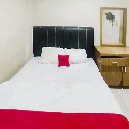 Reddoorz At Jalan Diponegoro Bandar Lampung Hotel Екстериор снимка