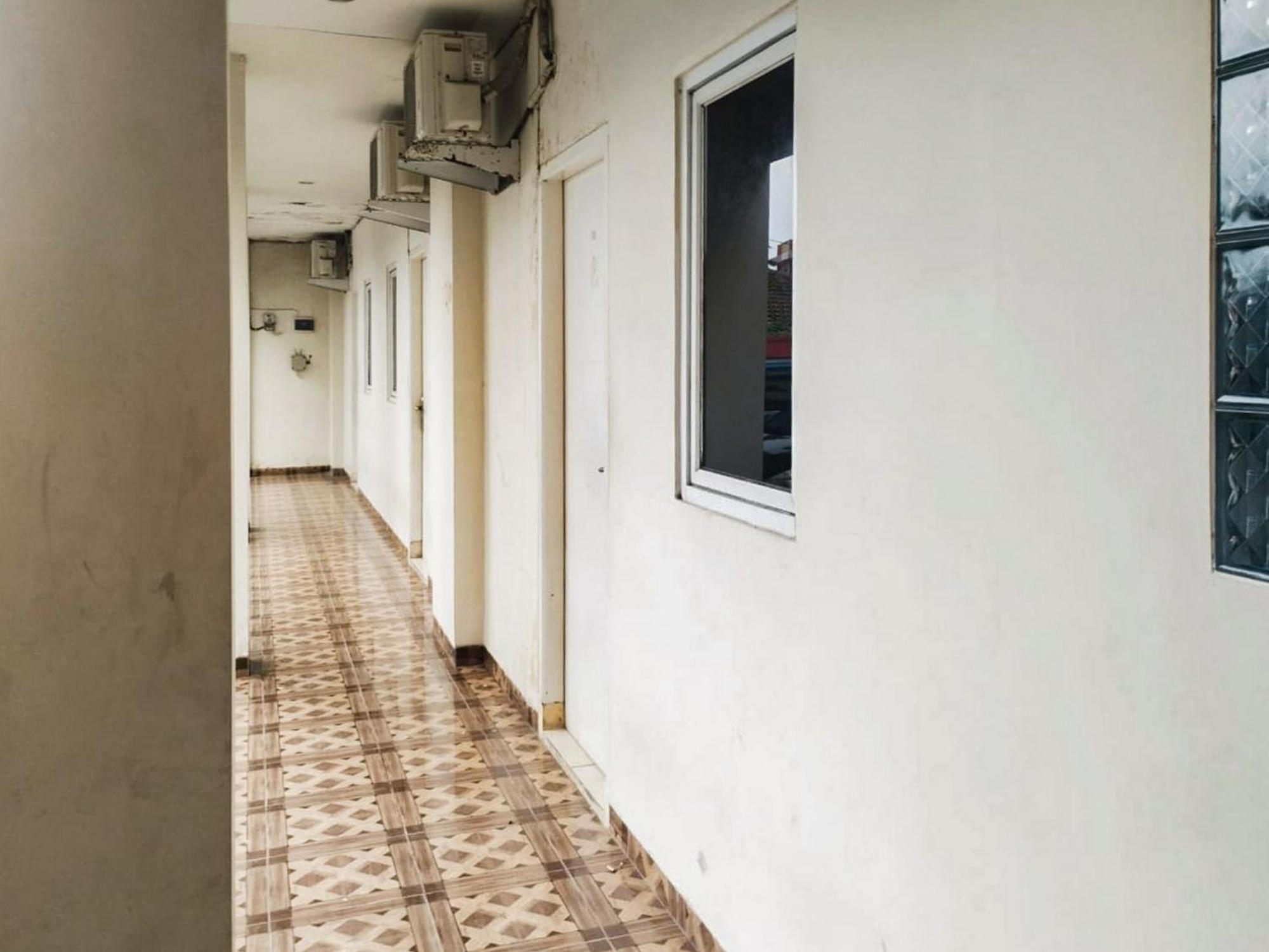 Reddoorz At Jalan Diponegoro Bandar Lampung Hotel Екстериор снимка