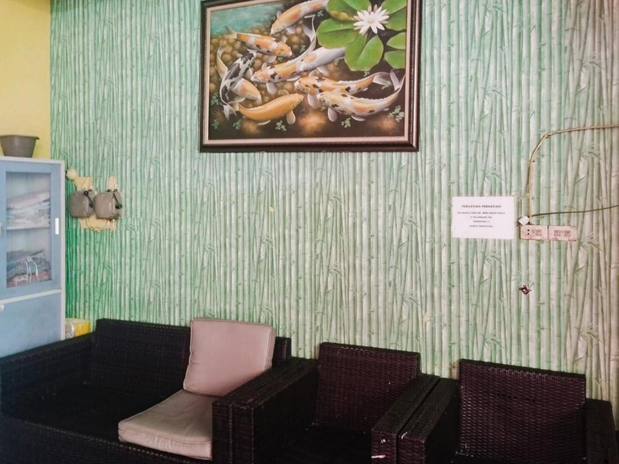 Reddoorz At Jalan Diponegoro Bandar Lampung Hotel Екстериор снимка