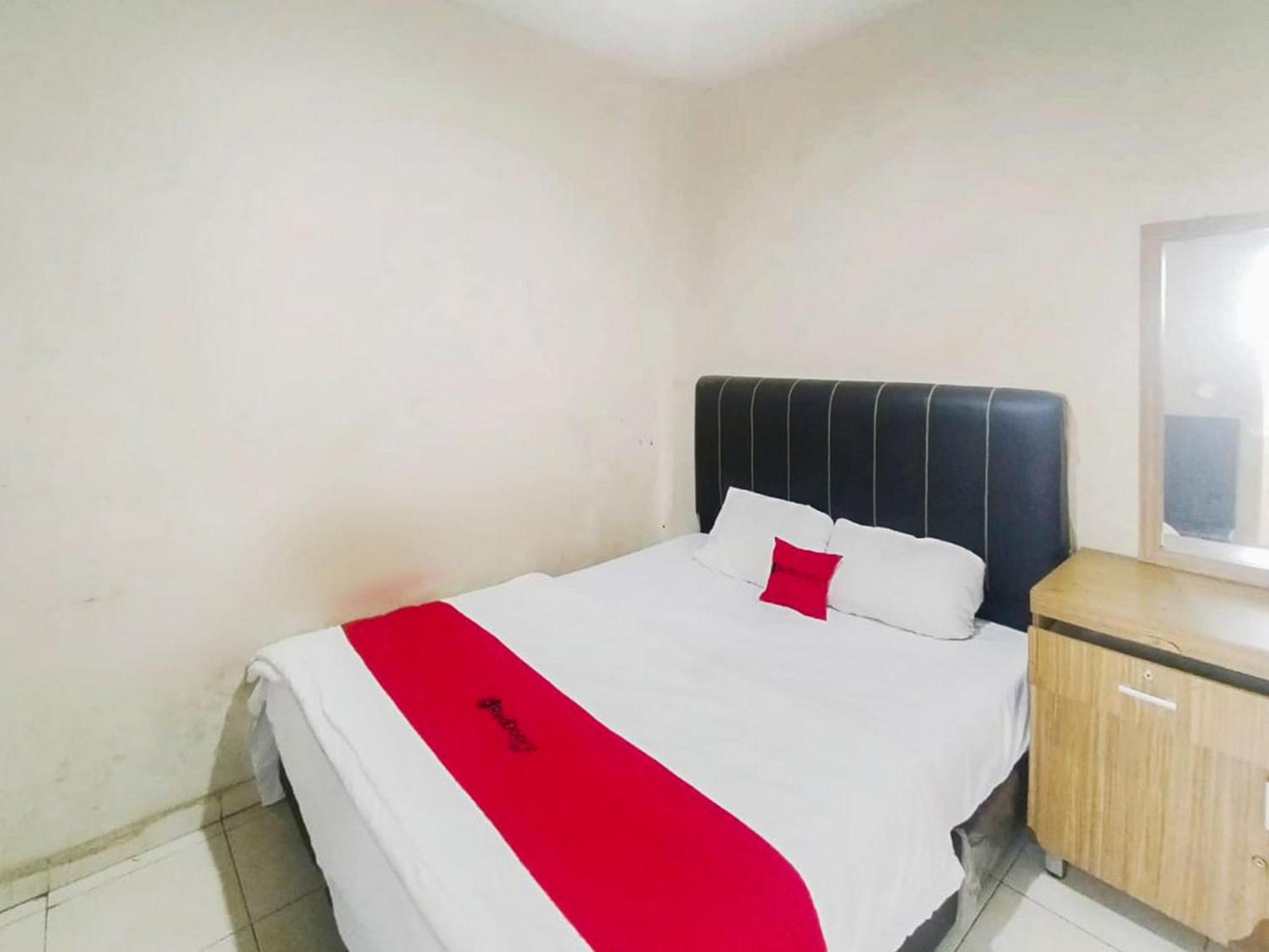 Reddoorz At Jalan Diponegoro Bandar Lampung Hotel Екстериор снимка
